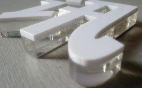 安裝水晶字、PVC字、金屬字需要用到什么膠水