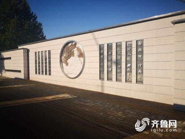 墻文化_城市文化墻_世紀傳播企業墻標語:一流的執行必有一流的文化